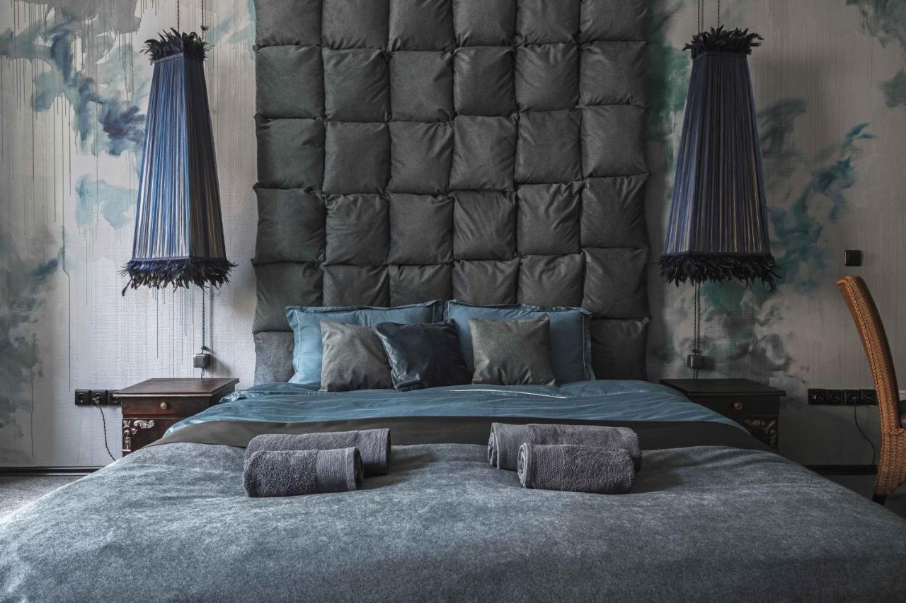 Appartamento Luxuriuos Flat In The Capital'S Old Town Vilnius Esterno foto