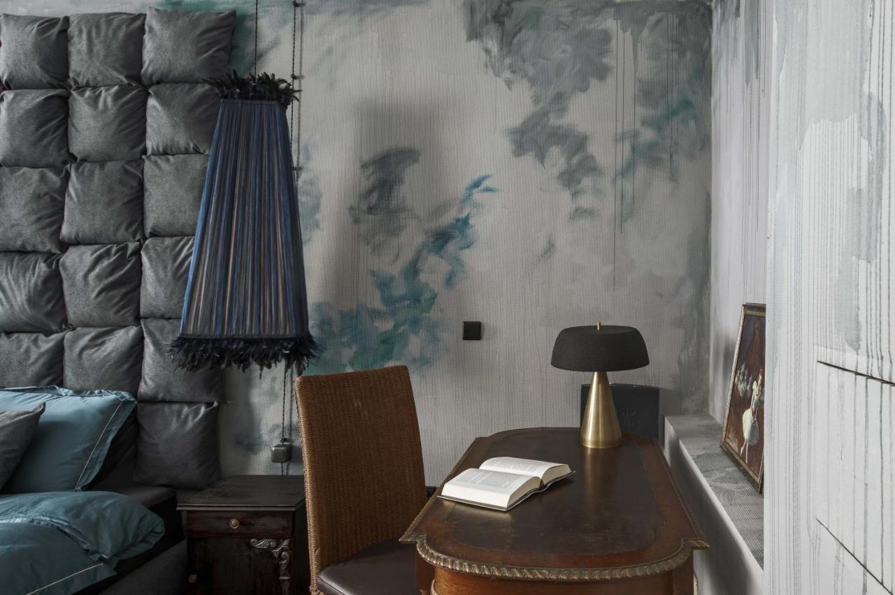 Appartamento Luxuriuos Flat In The Capital'S Old Town Vilnius Esterno foto