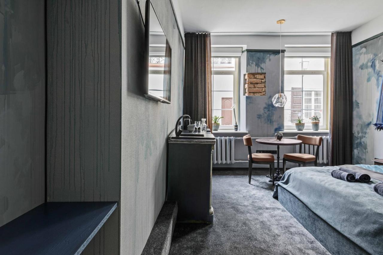 Appartamento Luxuriuos Flat In The Capital'S Old Town Vilnius Esterno foto