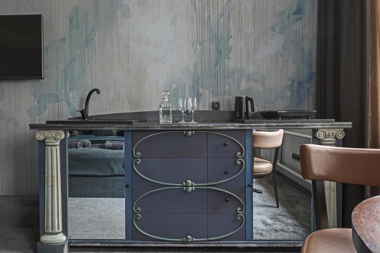 Appartamento Luxuriuos Flat In The Capital'S Old Town Vilnius Esterno foto
